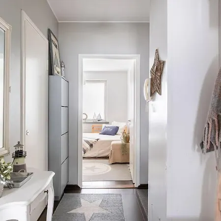 Tilava Ydinkeskustakaksio Ilmaisella Laemmitys-tolpallisella Autopaikalla *