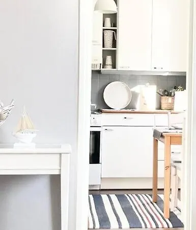 Daire Tilava Ydinkeskustakaksio Ilmaisella Laemmitys-tolpallisella Autopaikalla