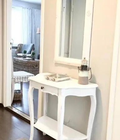 Tilava Ydinkeskustakaksio Ilmaisella Laemmitys-tolpallisella Autopaikalla Τάμπερε