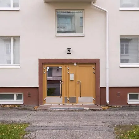 Tilava Ydinkeskustakaksio Ilmaisella Autopaikalla تامبير