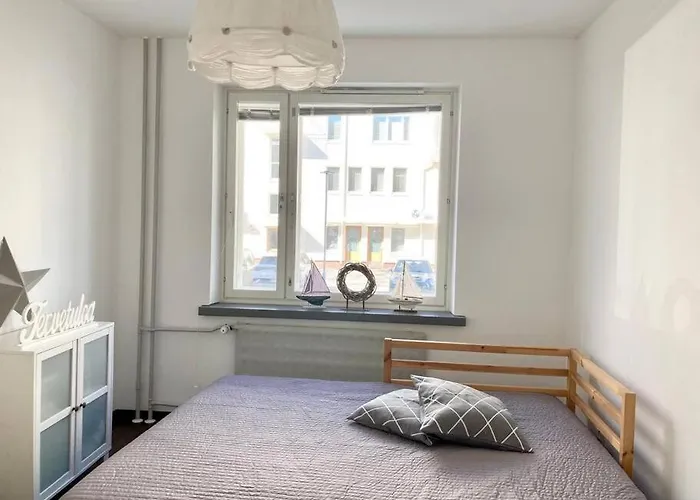 Tilava Ydinkeskustakaksio Ilmaisella Laemmitys-tolpallisella Autopaikalla